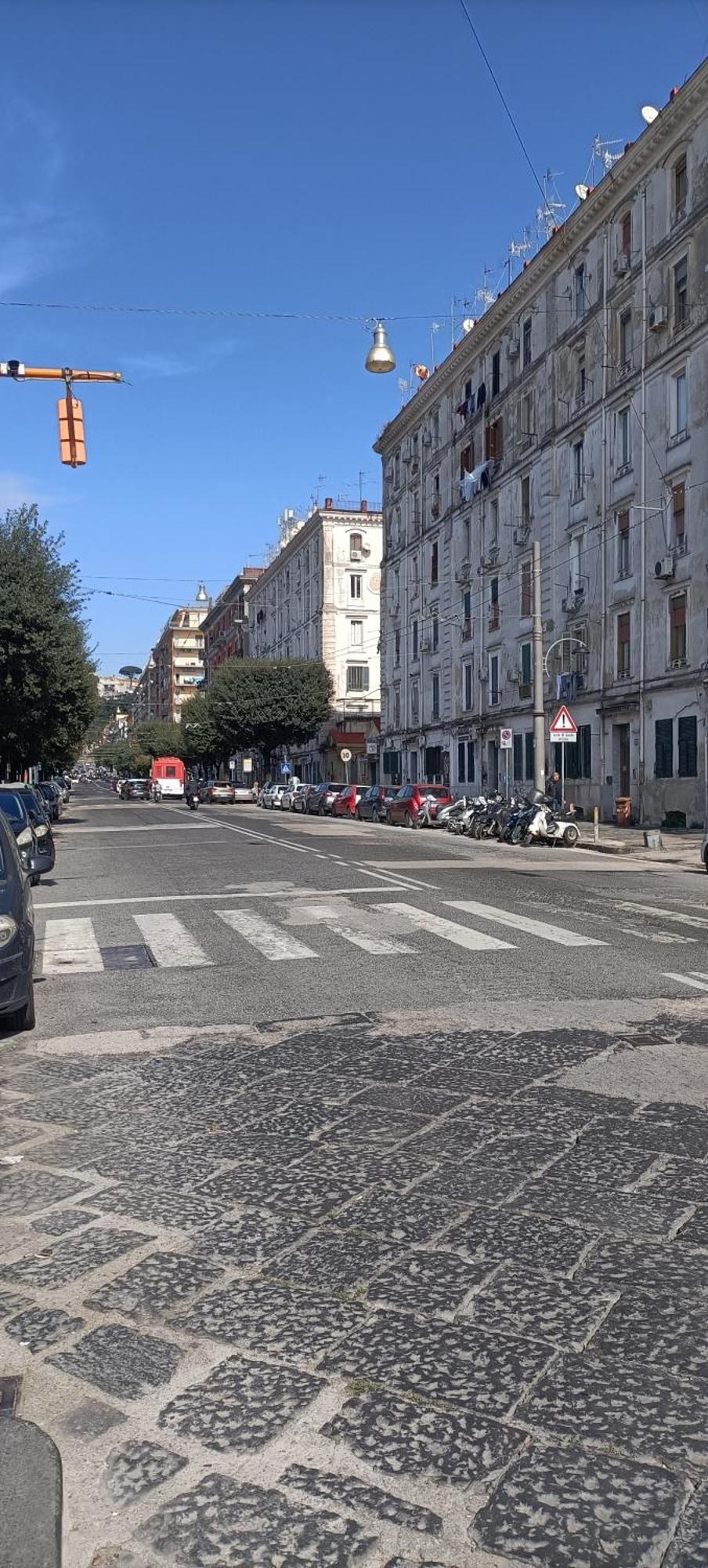 Gold Naples